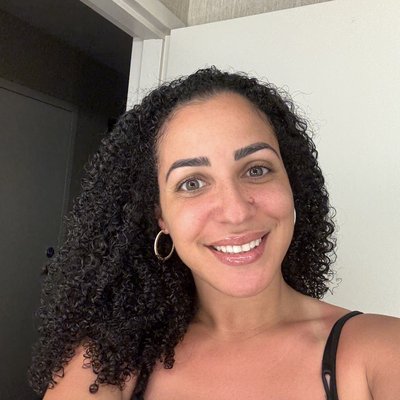 Aimee Minier headshot